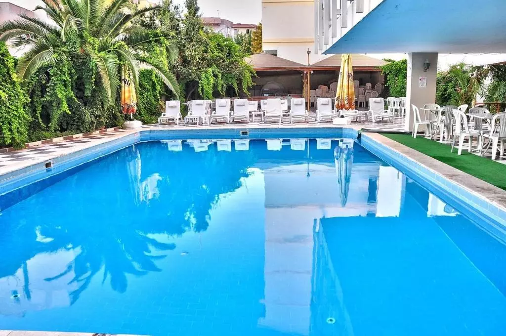 هتل روکس رویال